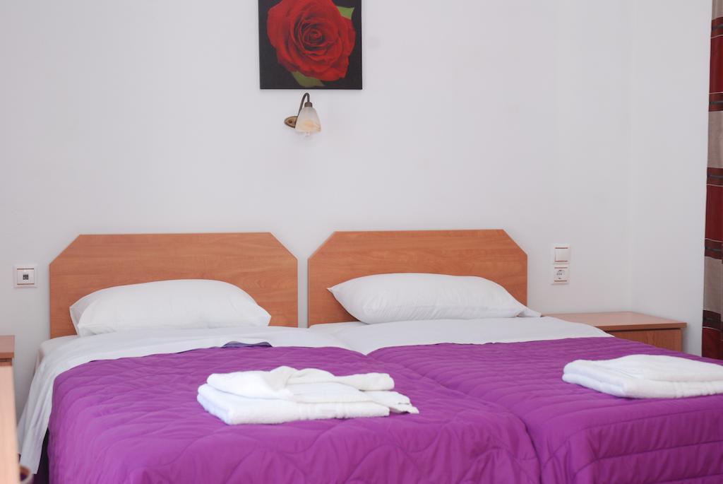 Pension Katerina Studios Tourlos Bilik gambar